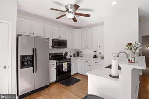 8812 Fenimore Pl, Bristow, VA 20136 - Photo 12