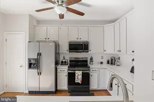 8812 Fenimore Pl, Bristow, VA 20136 - Photo 14