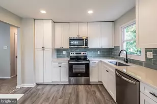 13449 Nascoby Ln, Woodbridge, VA 22193 - Photo 12