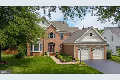 5359 Yorktown Run Court, Haymarket, VA 20169 - Photo 2