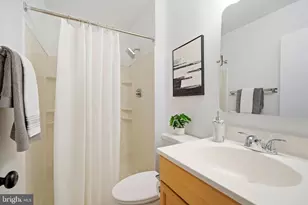 11989 Point Longstreet Way, Woodbridge, VA 22192 - Photo 22