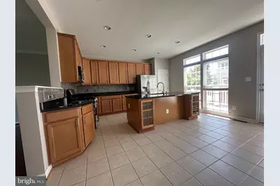 2175 Potomac Club Parkway, Woodbridge, VA 22191 - Photo 8