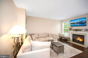 15829 Fourmile Creek Ct, Haymarket, VA 20169 - Photo 14