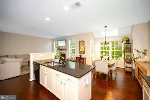 15829 Fourmile Creek Ct, Haymarket, VA 20169 - Photo 26