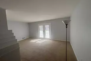 13209 Thornton Dr, Gainesville, VA 20155 - Photo 8