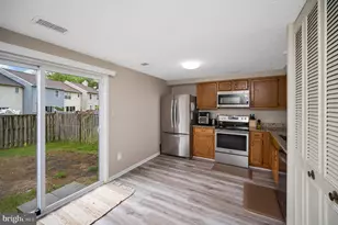 4686 Whitely Ct, Woodbridge, VA 22193 - Photo 16