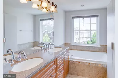 14633 Weeburn Way, Woodbridge, VA 22191 - Photo 30