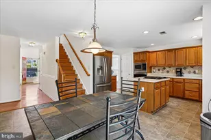8737 Hackney Dr, Bristow, VA 20136 - Photo 10