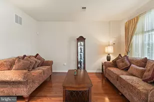745 Collington Ct, Woodbridge, VA 22191 - Photo 12