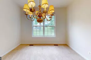 12113 Sierra Sunset Ln, Gainesville, VA 20155 - Photo 16