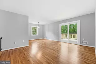 7410 Roxbury Ave, Manassas, VA 20109 - Photo 10