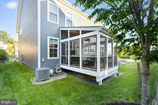 18020 Cedar Grove Ln, Dumfries, VA 22026 - Photo 48