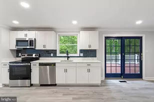 8260 Erika Dr, Manassas, VA 20112 - Photo 10