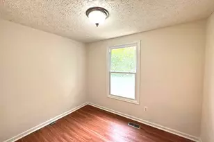 3654 Wharf Ln, Triangle, VA 22172 - Photo 10