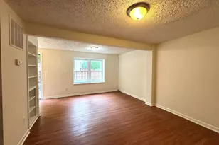 3654 Wharf Ln, Triangle, VA 22172 - Photo 6