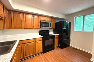 3654 Wharf Ln, Triangle, VA 22172 - Photo 2