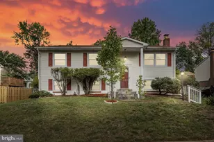 5236 Midway Ct, Woodbridge, VA 22193 - Photo 2
