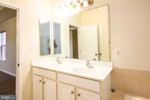 2691 Sheffield Hill Way, Woodbridge, VA 22191 - Photo 26