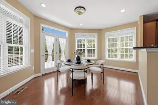 5466 Bantry Ct, Woodbridge, VA 22193 - Photo 8