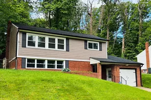 1827 Hylton Ave, Woodbridge, VA 22191 - Photo 1