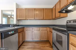 11557 Hill Meade Ln, Woodbridge, VA 22192 - Photo 18