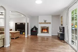 16106 Benedict Ct, Woodbridge, VA 22191 - Photo 8