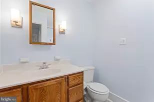 2053 Mayflower Dr, Woodbridge, VA 22192 - Photo 28