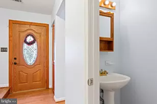 2053 Mayflower Dr, Woodbridge, VA 22192 - Photo 16