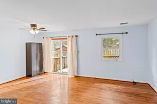 2053 Mayflower Dr, Woodbridge, VA 22192 - Photo 8