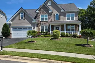 3183 Fledgling Cir, Woodbridge, VA 22193 - Photo 1
