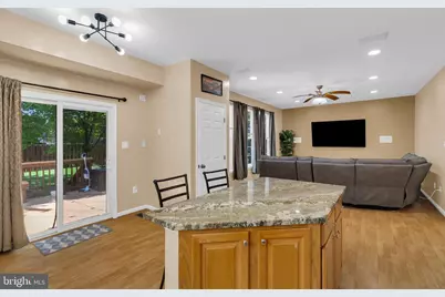 6802 Dewars Way, Gainesville, VA 20155 - Photo 12