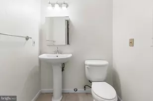8005 Coachcrest Ct, Manassas, VA 20109 - Photo 14