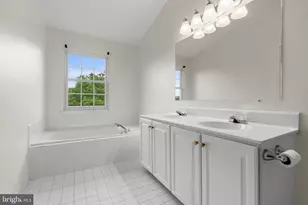 8005 Coachcrest Ct, Manassas, VA 20109 - Photo 28
