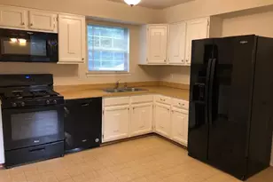 5803 Portland Dr, Woodbridge, VA 22193 - Photo 8