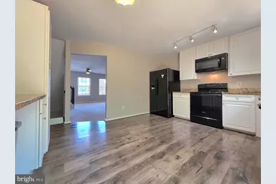 3643 Crosswater Court, Woodbridge, VA 22192 - Photo 12