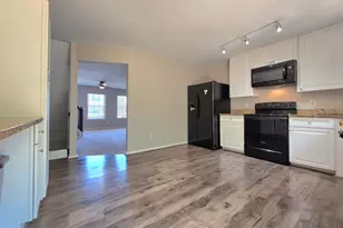 3643 Crosswater Ct, Woodbridge, VA 22192 - Photo 12