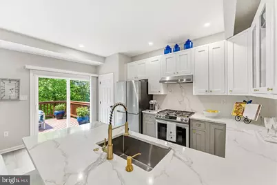 6836 General Lafayette Way, Gainesville, VA 20155 - Photo 14