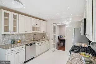 7402 Colton Ln, Manassas, VA 20109 - Photo 2