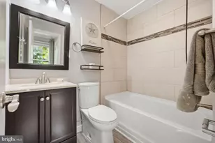 7402 Colton Ln, Manassas, VA 20109 - Photo 16