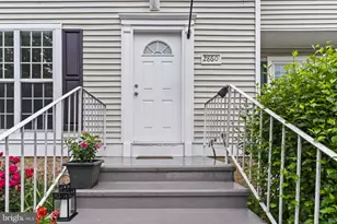 2860 Burgundy Pl, Woodbridge, VA 22192 - Photo 4