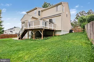 15812 Ibsen Pl, Dumfries, VA 22025 - Photo 26