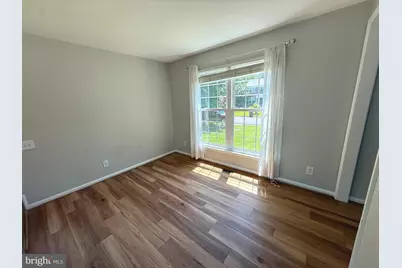 5796 Birch White, Dale City, VA 22193 - Photo 8