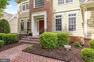 8020 Amsterdam Ct, Gainesville, VA 20155 - Photo 4
