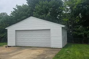 13706 Botts Ave, Woodbridge, VA 22191 - Photo 2