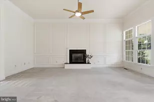 8277 Roxborough Loop, Gainesville, VA 20155 - Photo 20