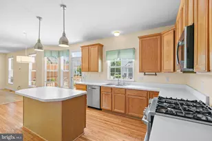 13026 Lupine Turn, Woodbridge, VA 22192 - Photo 12