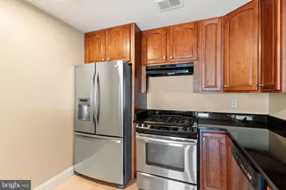 1031 Gardenview Loop #201, Woodbridge, VA 22191 - Photo 12