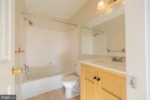 12866 Hyannis Ln, Woodbridge, VA 22193 - Photo 12