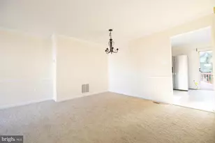 12866 Hyannis Ln, Woodbridge, VA 22193 - Photo 4