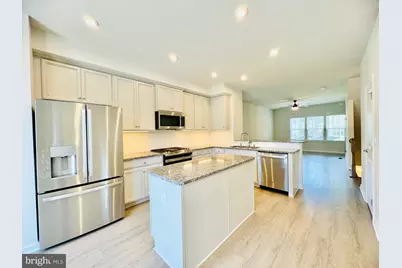 18374 Reaper Hill Court, Triangle, VA 22172 - Photo 4